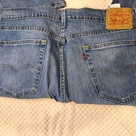 Men’s Levi’s jeans - Picture 2 of 3